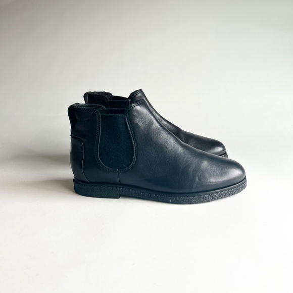 Men’s Vince Black Genuine Leather Rubber Outsole Chelsea Boots size 8.5 main image 15
